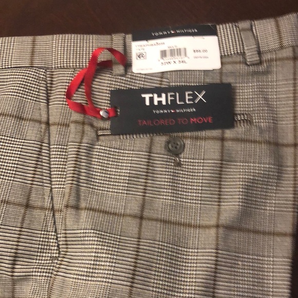 NEW!! Tommy Hilfiger men’s blk/white/brown pan… - Picture 3 of 4